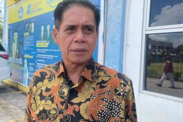 ketua dprd samarinda helmi abdullah 768x590