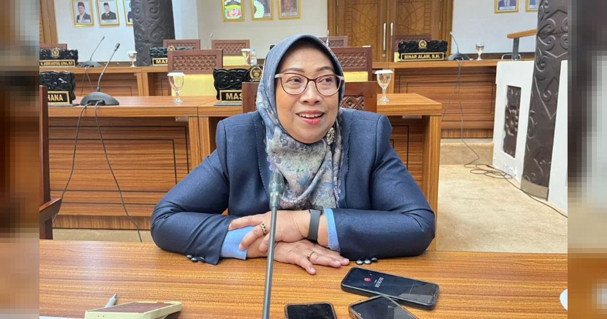 wakil ketua komisi iv dprd kota samarinda sri puji astuti og